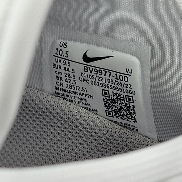 Nike Air Max 2090 Triple White Athletic Shoes Sneakers Mens Size 10.5 BV9977-100 - Picture 5 of 12